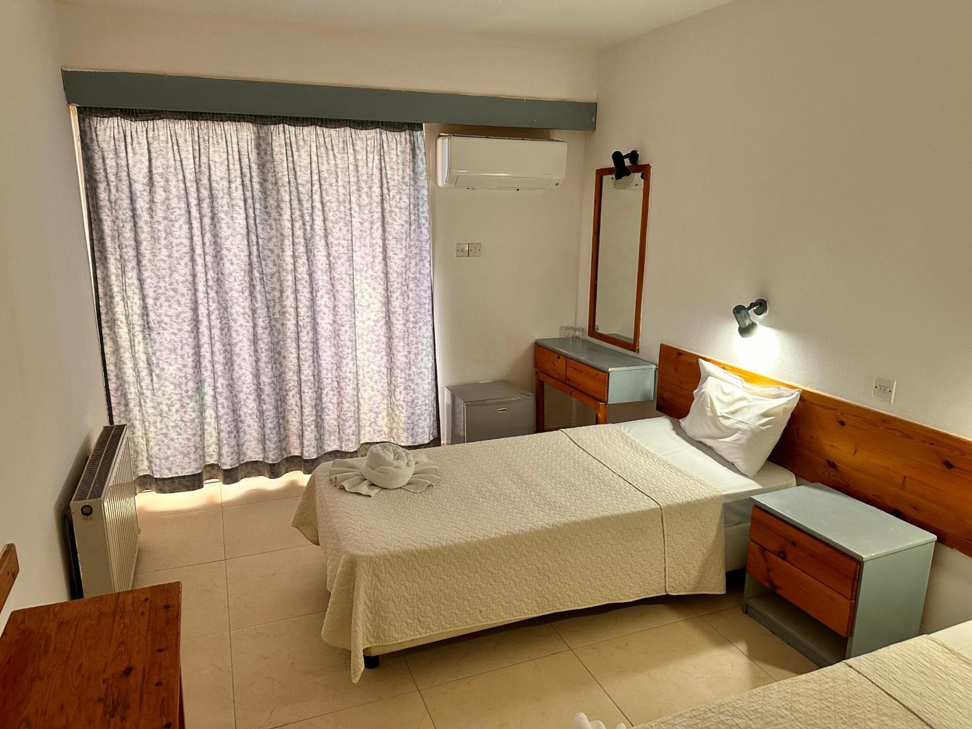 San Remo Hotel Larnaca Luaran gambar